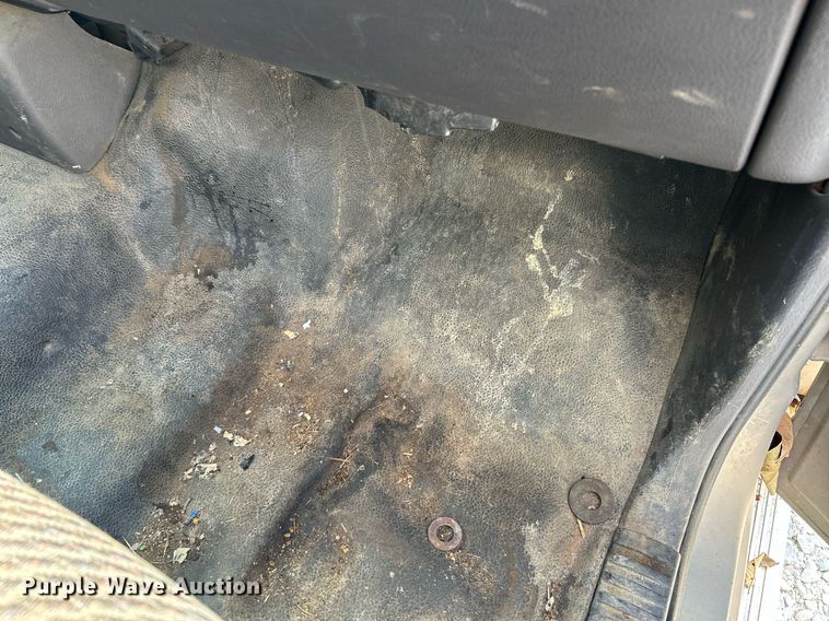 image for item NQ9842 1999 Dodge Ram 3500  dump bed pickup truck