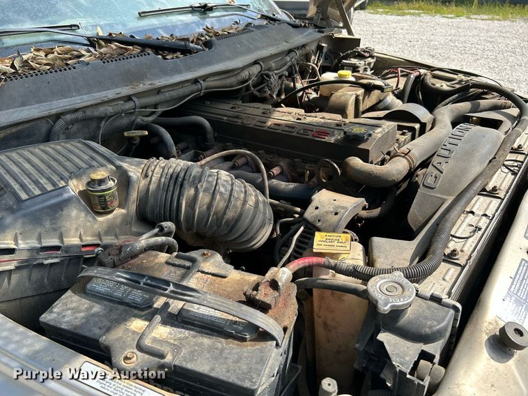 image for item NQ9842 1999 Dodge Ram 3500  dump bed pickup truck