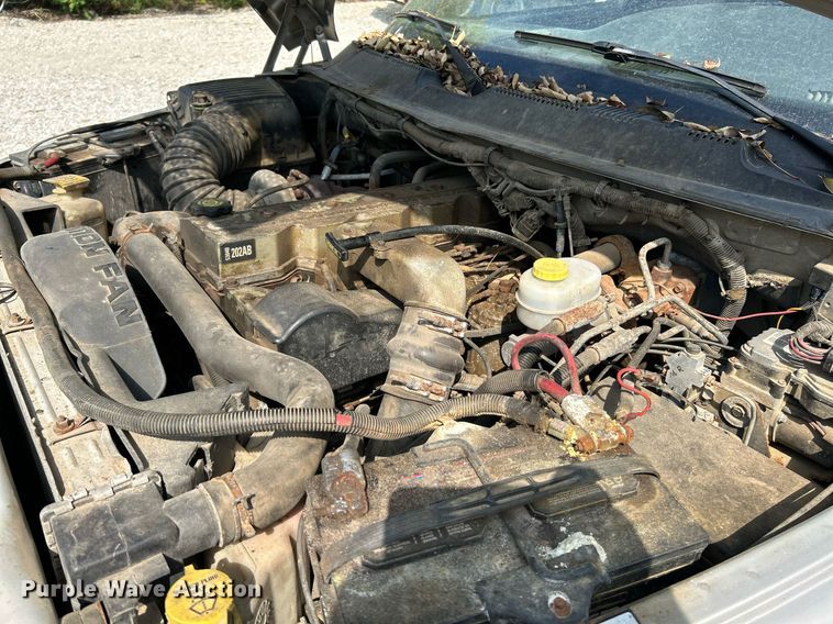 image for item NQ9842 1999 Dodge Ram 3500  dump bed pickup truck