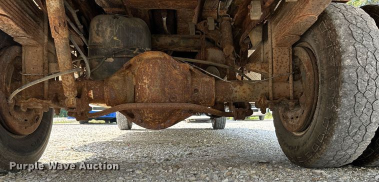 image for item NQ9842 1999 Dodge Ram 3500  dump bed pickup truck