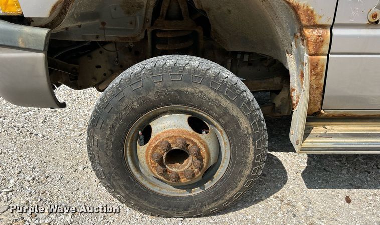 image for item NQ9842 1999 Dodge Ram 3500  dump bed pickup truck