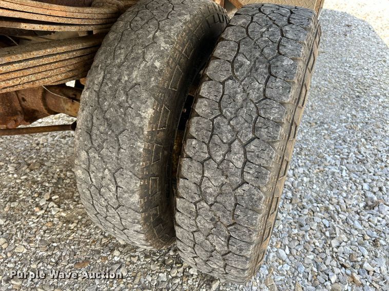 image for item NQ9842 1999 Dodge Ram 3500  dump bed pickup truck