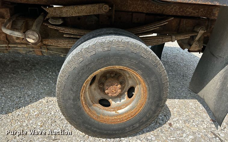 image for item NQ9842 1999 Dodge Ram 3500  dump bed pickup truck