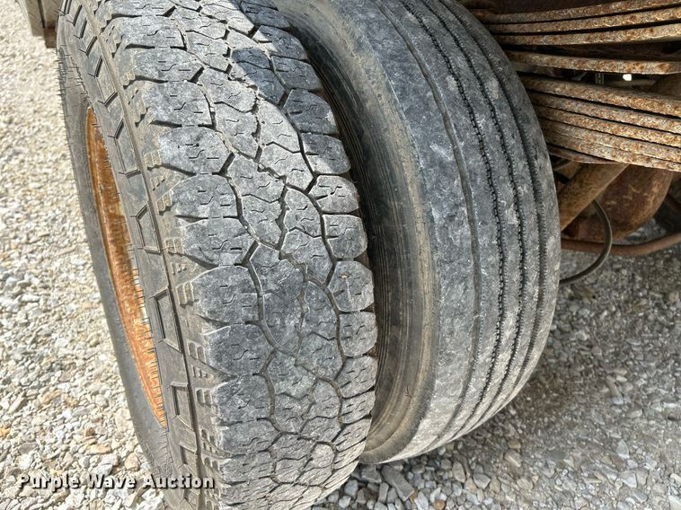 image for item NQ9842 1999 Dodge Ram 3500  dump bed pickup truck