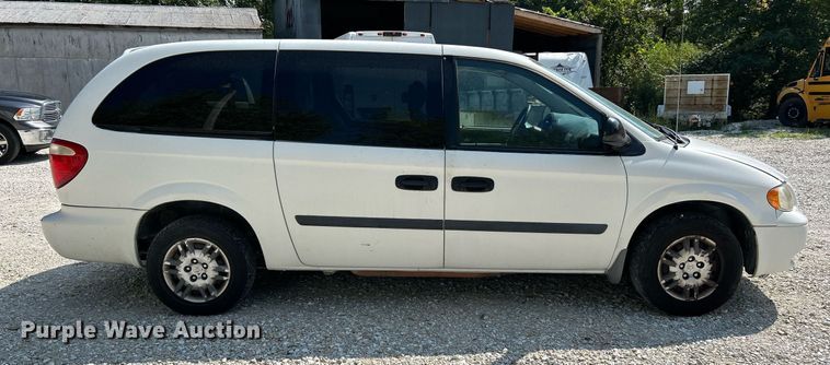 image for item NQ9843 2006 Dodge Grand Caravan  van