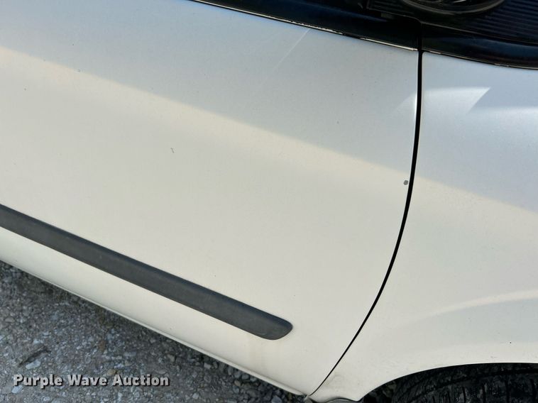 image for item NQ9843 2006 Dodge Grand Caravan  van