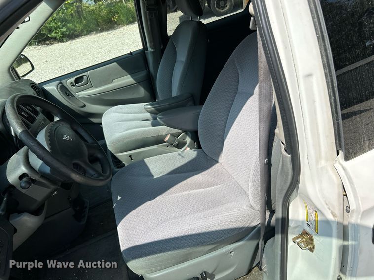 image for item NQ9843 2006 Dodge Grand Caravan  van