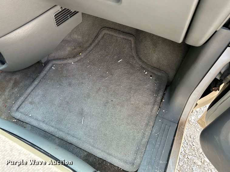 image for item NQ9843 2006 Dodge Grand Caravan  van