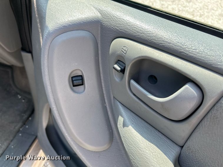 image for item NQ9843 2006 Dodge Grand Caravan  van