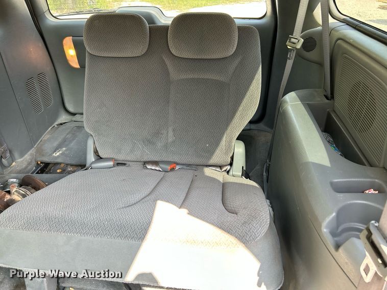 image for item NQ9843 2006 Dodge Grand Caravan  van