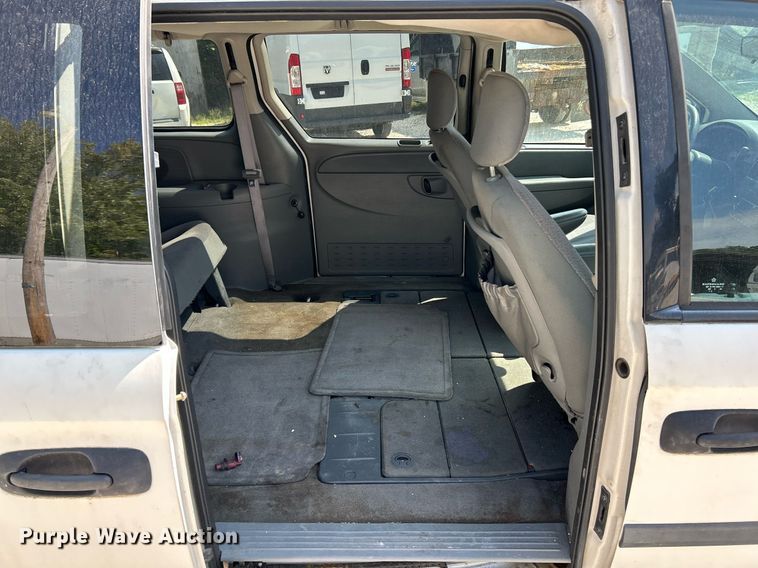 image for item NQ9843 2006 Dodge Grand Caravan  van