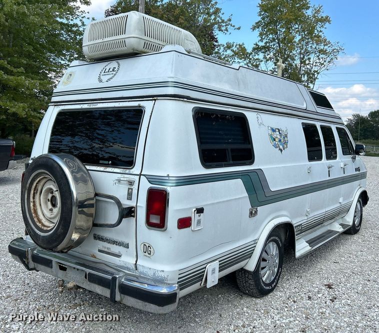 image for item NQ9844 1990 Dodge Ram  RV