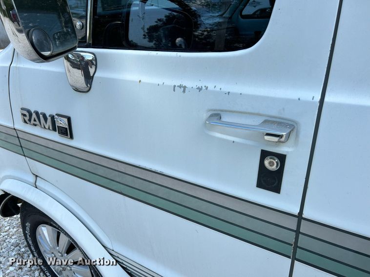 image for item NQ9844 1990 Dodge Ram  RV