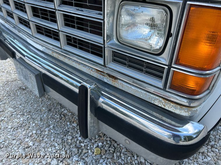 image for item NQ9844 1990 Dodge Ram  RV