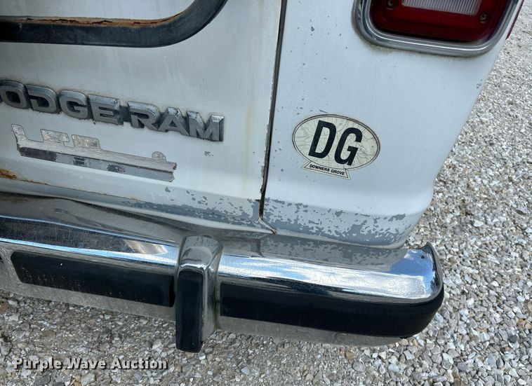 image for item NQ9844 1990 Dodge Ram  RV