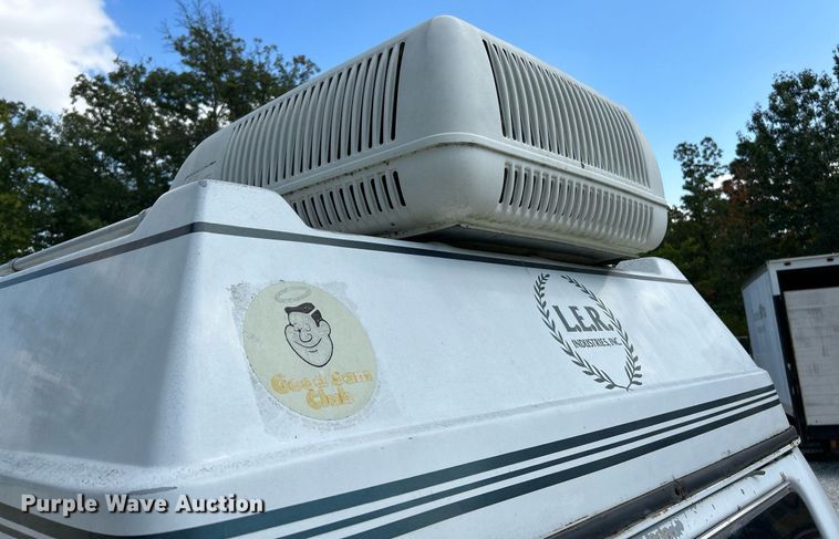 image for item NQ9844 1990 Dodge Ram  RV