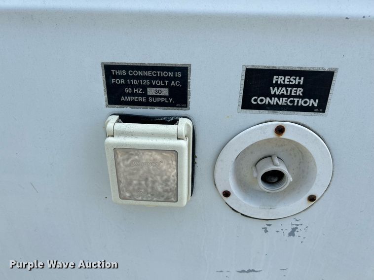 image for item NQ9844 1990 Dodge Ram  RV