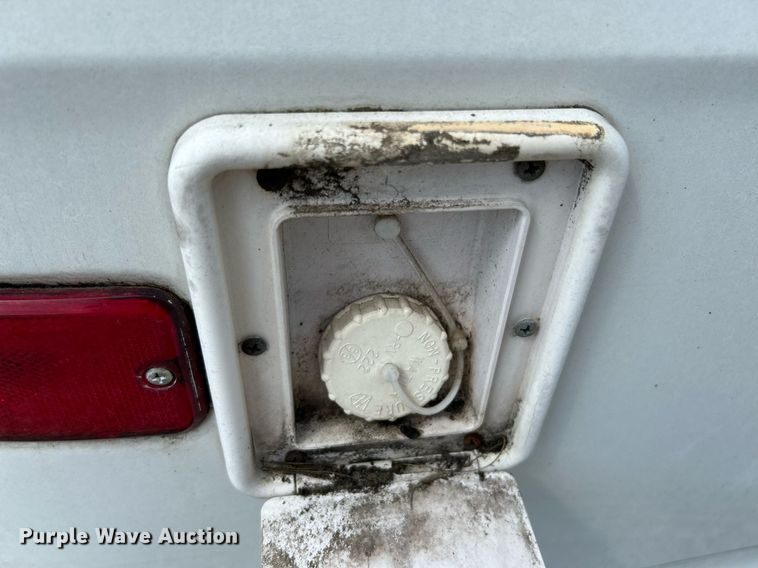 image for item NQ9844 1990 Dodge Ram  RV