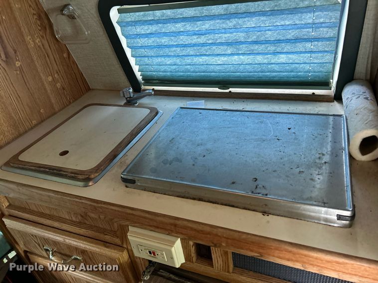 image for item NQ9844 1990 Dodge Ram  RV