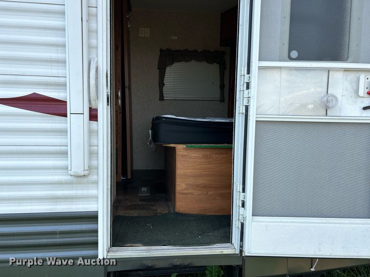 image for item NQ9848 2012 Heartland Northcountry  camper