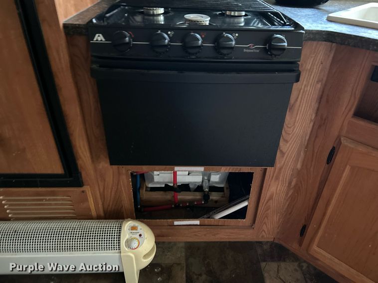 image for item NQ9848 2012 Heartland Northcountry  camper