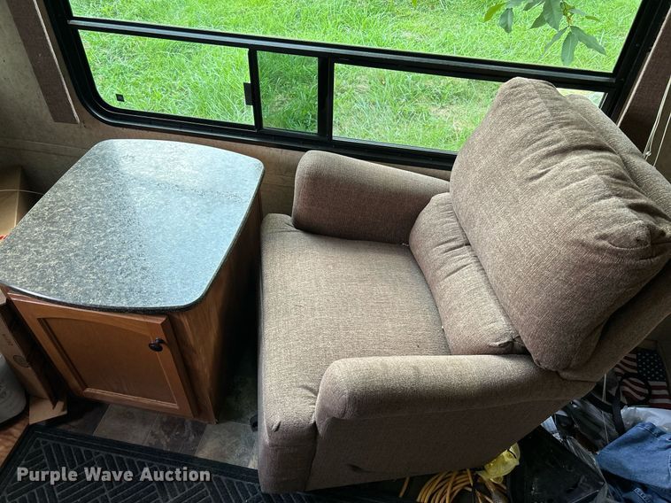 image for item NQ9848 2012 Heartland Northcountry  camper