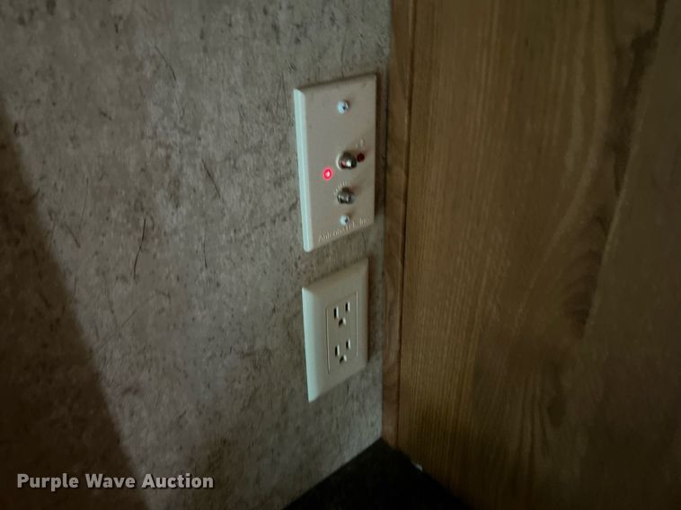 image for item NQ9848 2012 Heartland Northcountry  camper