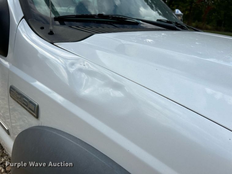 image for item NQ9849 2005 Ford F450 Super Duty XL  bucket truck