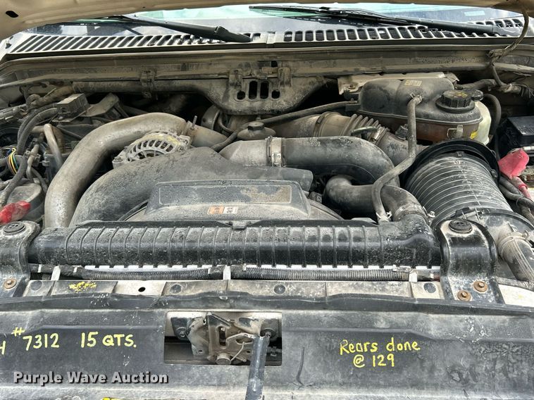 image for item NQ9849 2005 Ford F450 Super Duty XL  bucket truck