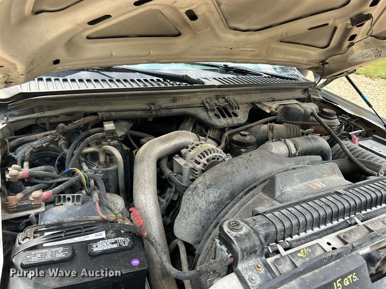 image for item NQ9849 2005 Ford F450 Super Duty XL  bucket truck