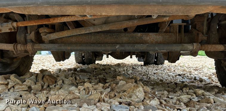 image for item NQ9849 2005 Ford F450 Super Duty XL  bucket truck