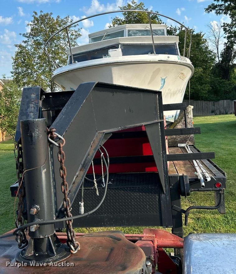 image for item NQ9870 1966 California  boat