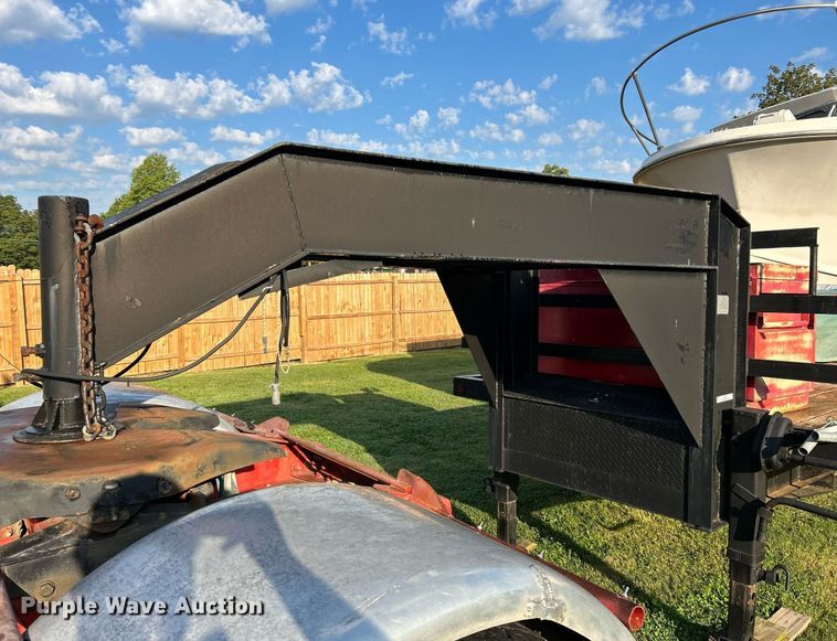 image for item NQ9870 1966 California  boat