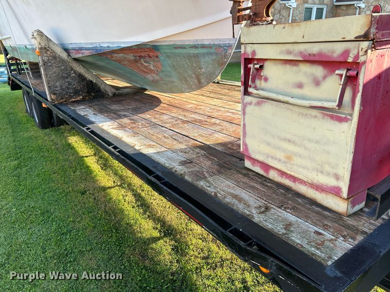 image for item NQ9870 1966 California  boat