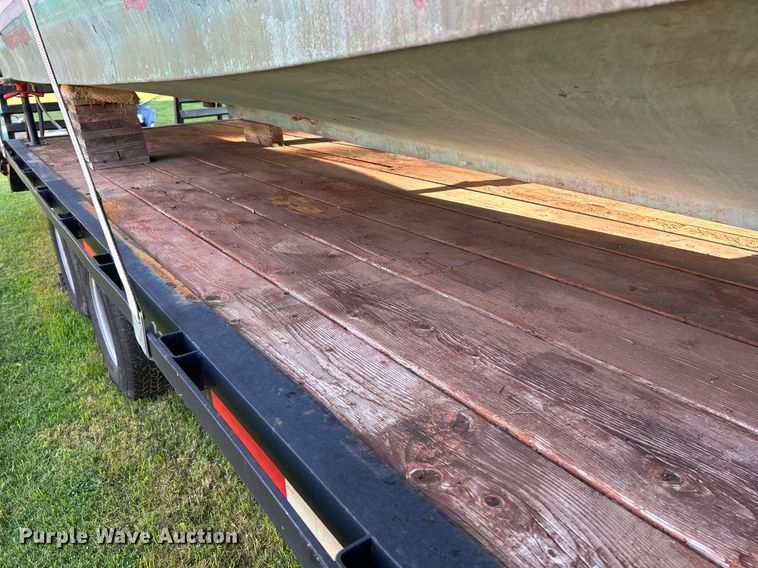 image for item NQ9870 1966 California  boat