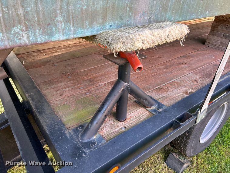 image for item NQ9870 1966 California  boat