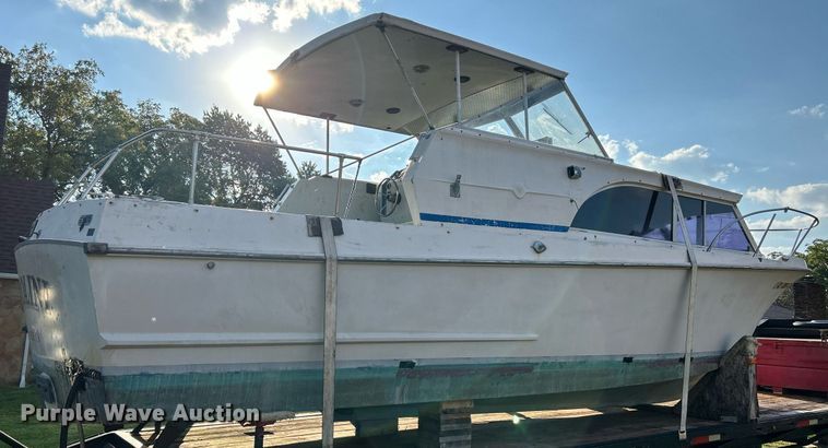 image for item NQ9870 1966 California  boat