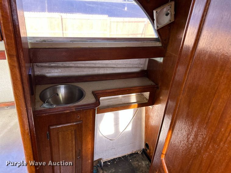 image for item NQ9870 1966 California  boat