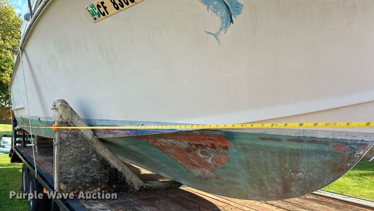 image for item NQ9870 1966 California  boat