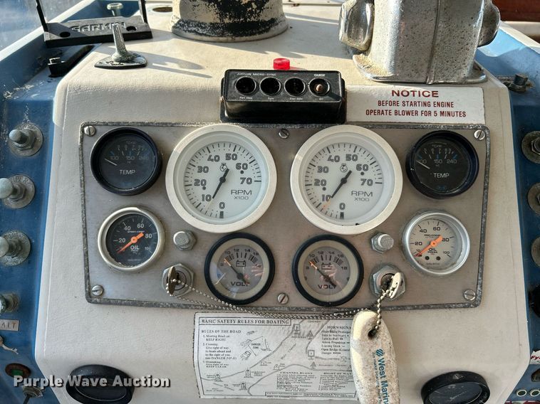 image for item NQ9870 1966 California  boat