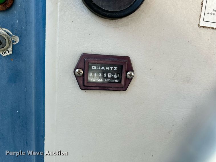 image for item NQ9870 1966 California  boat