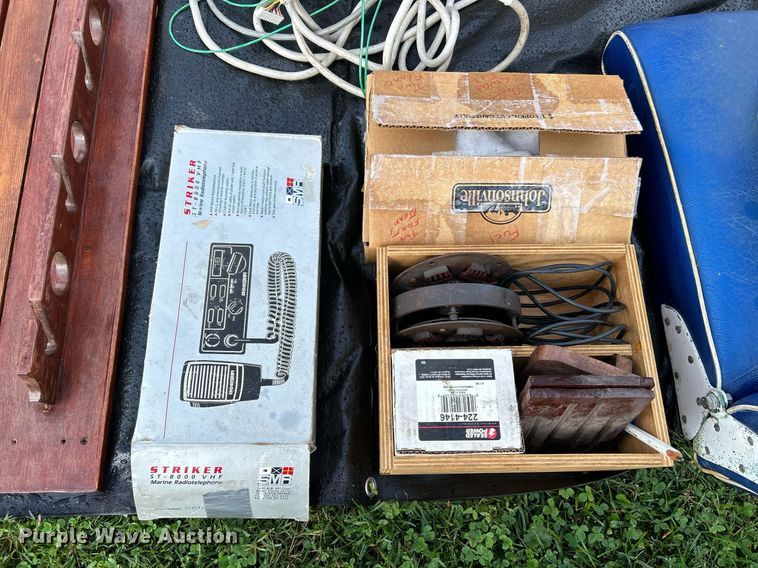 image for item NQ9870 1966 California  boat