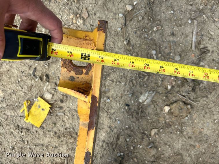 image for item NQ9893 2007 Vermeer B903A  backhoe attachment