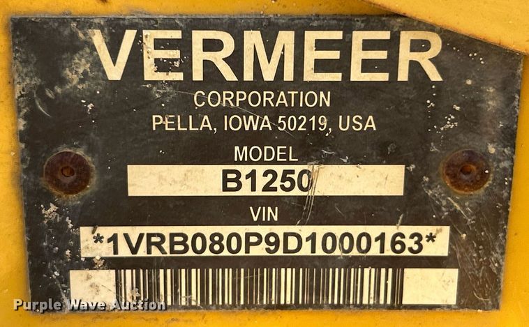 image for item NQ9895 2013 Vermeer B1250  backhoe attachment