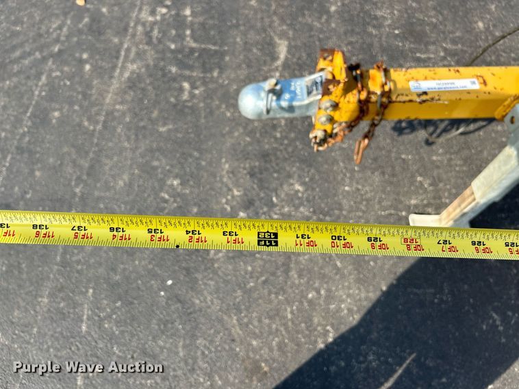 image for item NQ9896 2015 Vermeer BC700XL  wood chipper