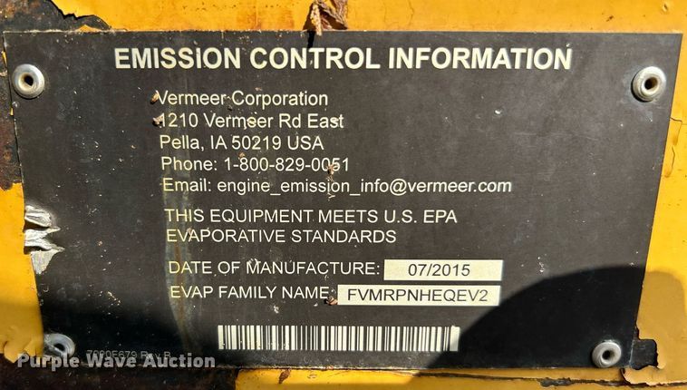 image for item NQ9896 2015 Vermeer BC700XL  wood chipper