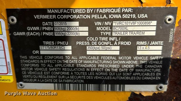 image for item NQ9896 2015 Vermeer BC700XL  wood chipper