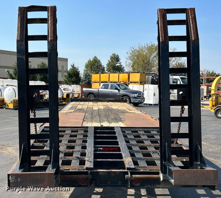 image for item NQ9897 2015 Belshe FB30  equipment trailer