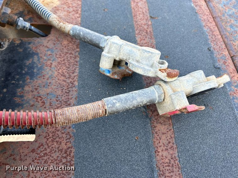 image for item NQ9897 2015 Belshe FB30  equipment trailer