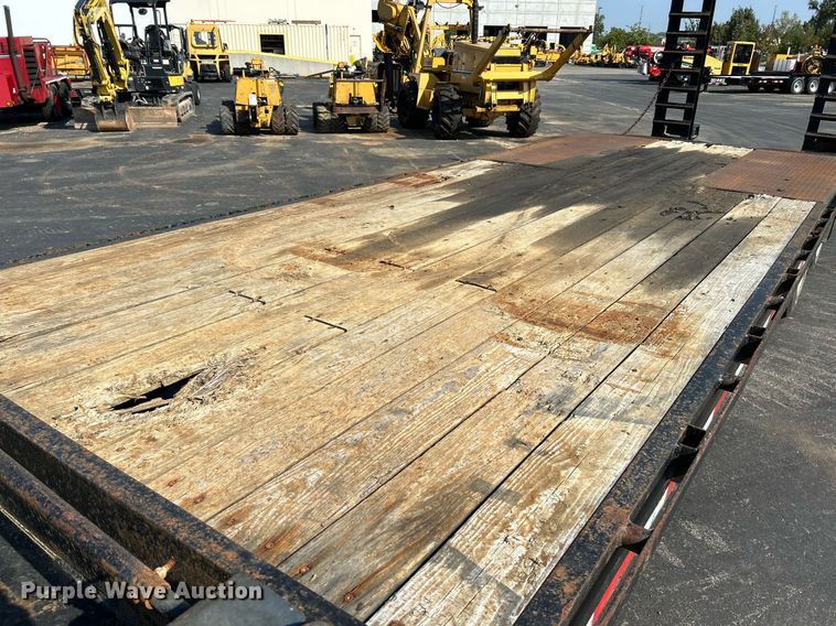 image for item NQ9897 2015 Belshe FB30  equipment trailer